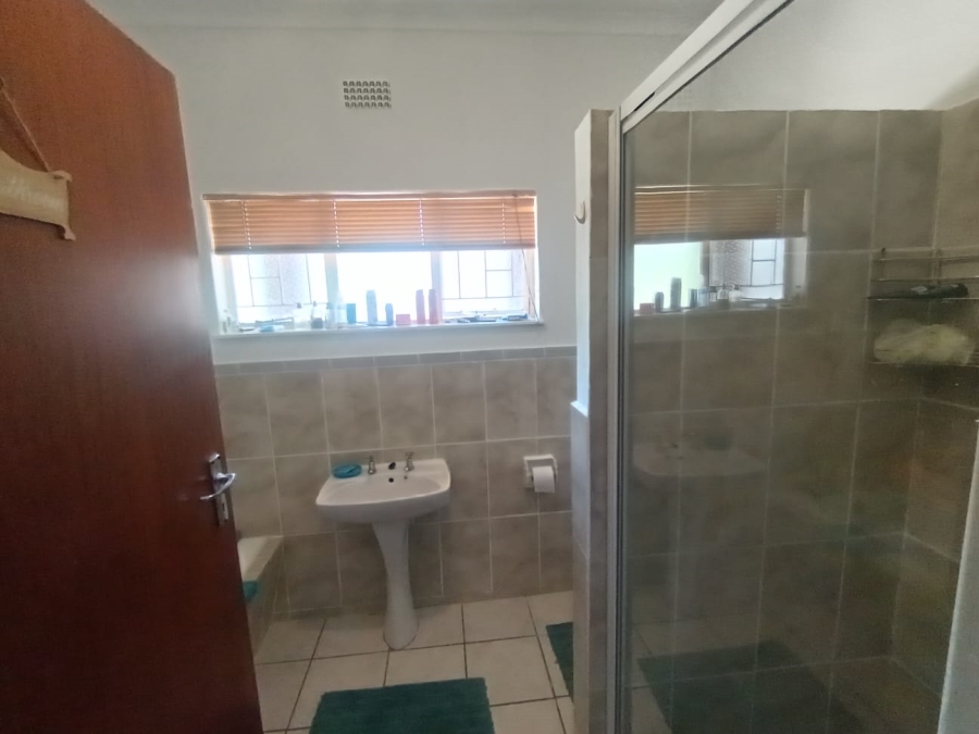 3 Bedroom Property for Sale in Verwoerdpark Northern Cape